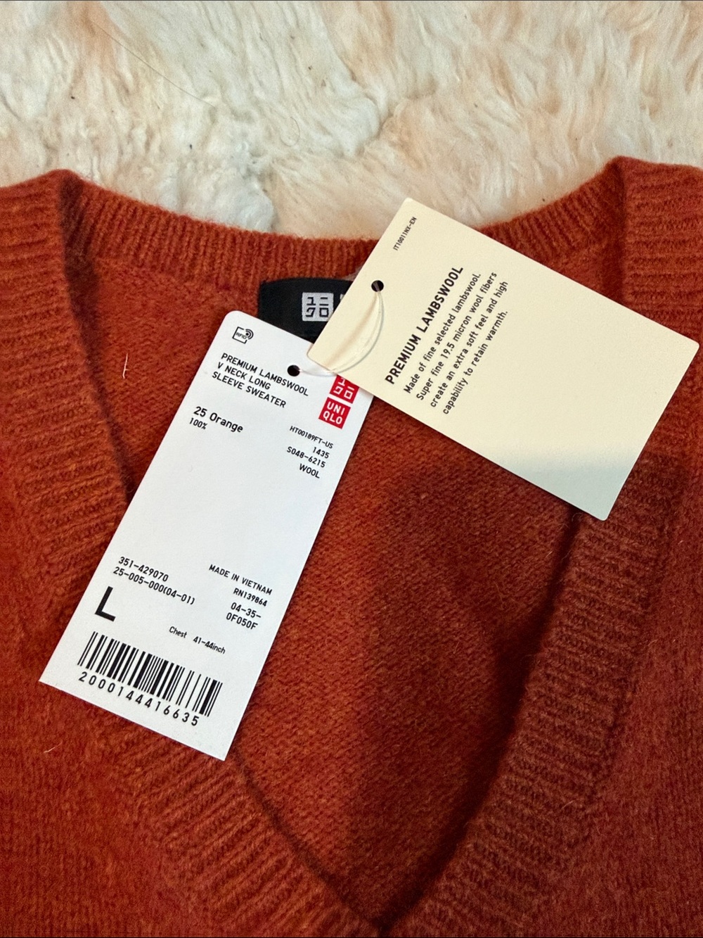NWT - Uniqlo Men V-Neck Lambswool Sweater - Brick OrangeRed - Picture 4 of 6